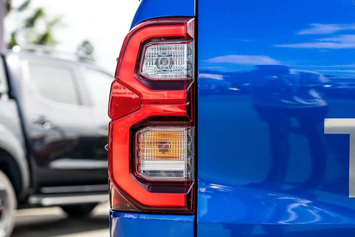 2021 Toyota Hilux SR5 GUN126R 4X4