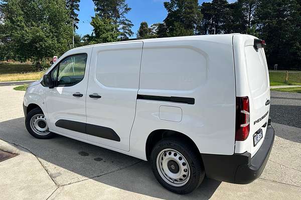 2024 Peugeot Partner Pro K9 LWB