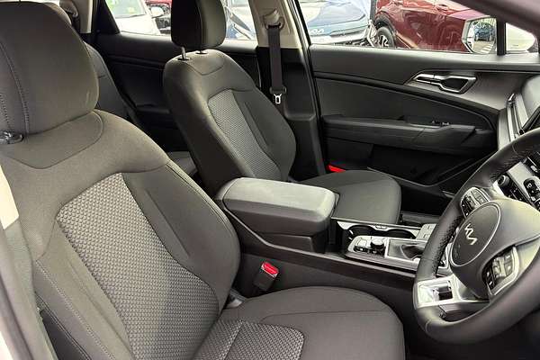 2024 Kia Sportage S NQ5