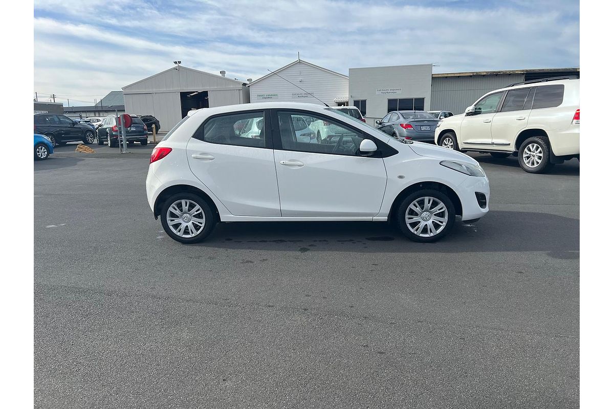 2013 Mazda 2 Neo DE Series 2