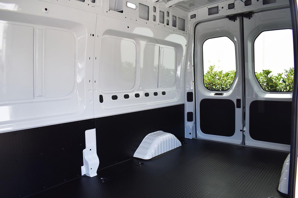 2024 LDV Deliver 9 LWB