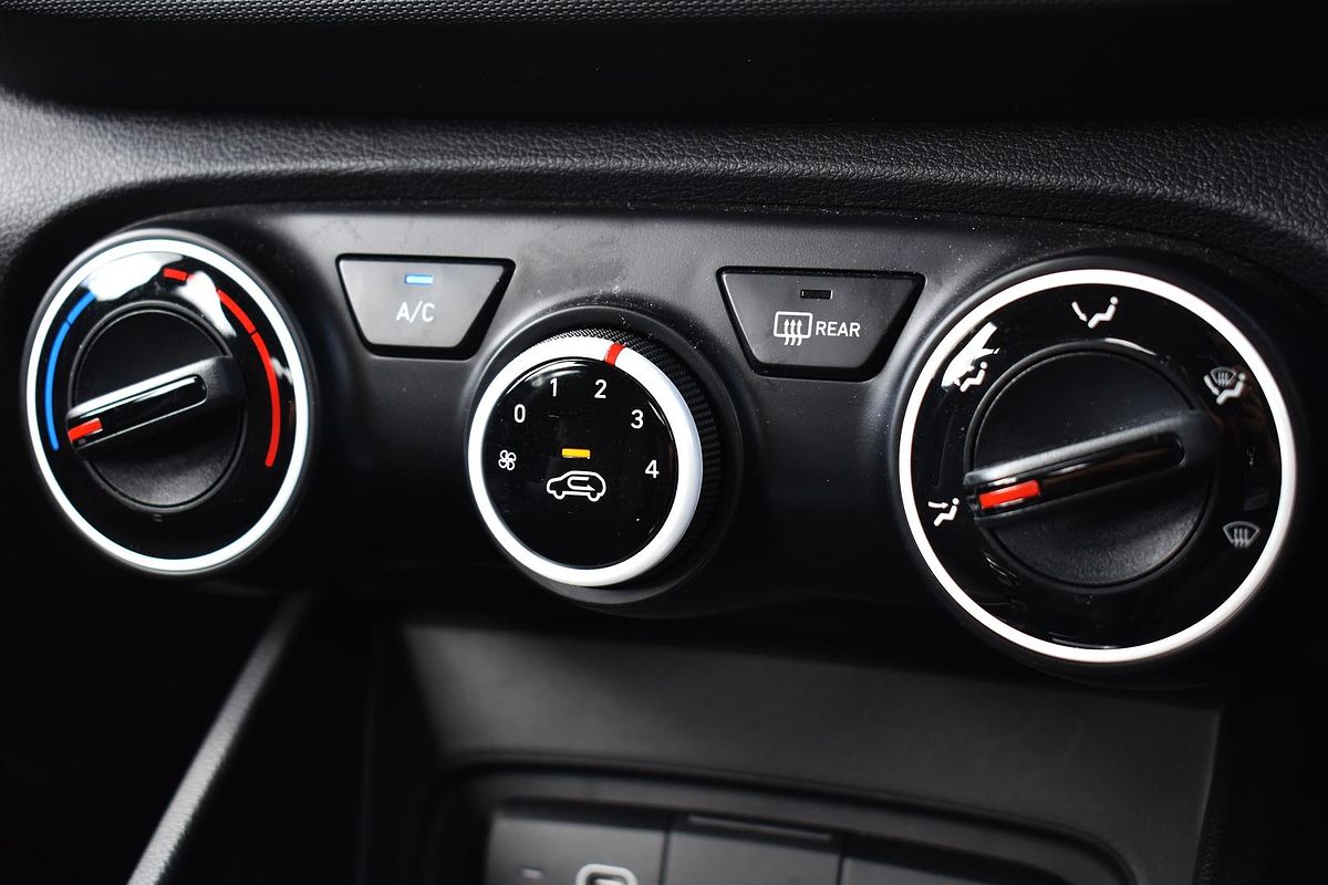 2024 Hyundai Venue Active QX.V5