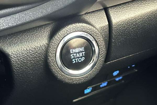 2023 Toyota Hilux SR5 GUN126R 4X4