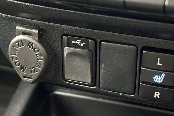2023 Toyota Hilux SR5 GUN126R 4X4