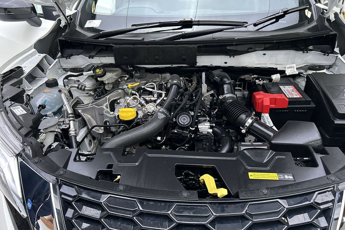 2023 Nissan JUKE ST-L F16