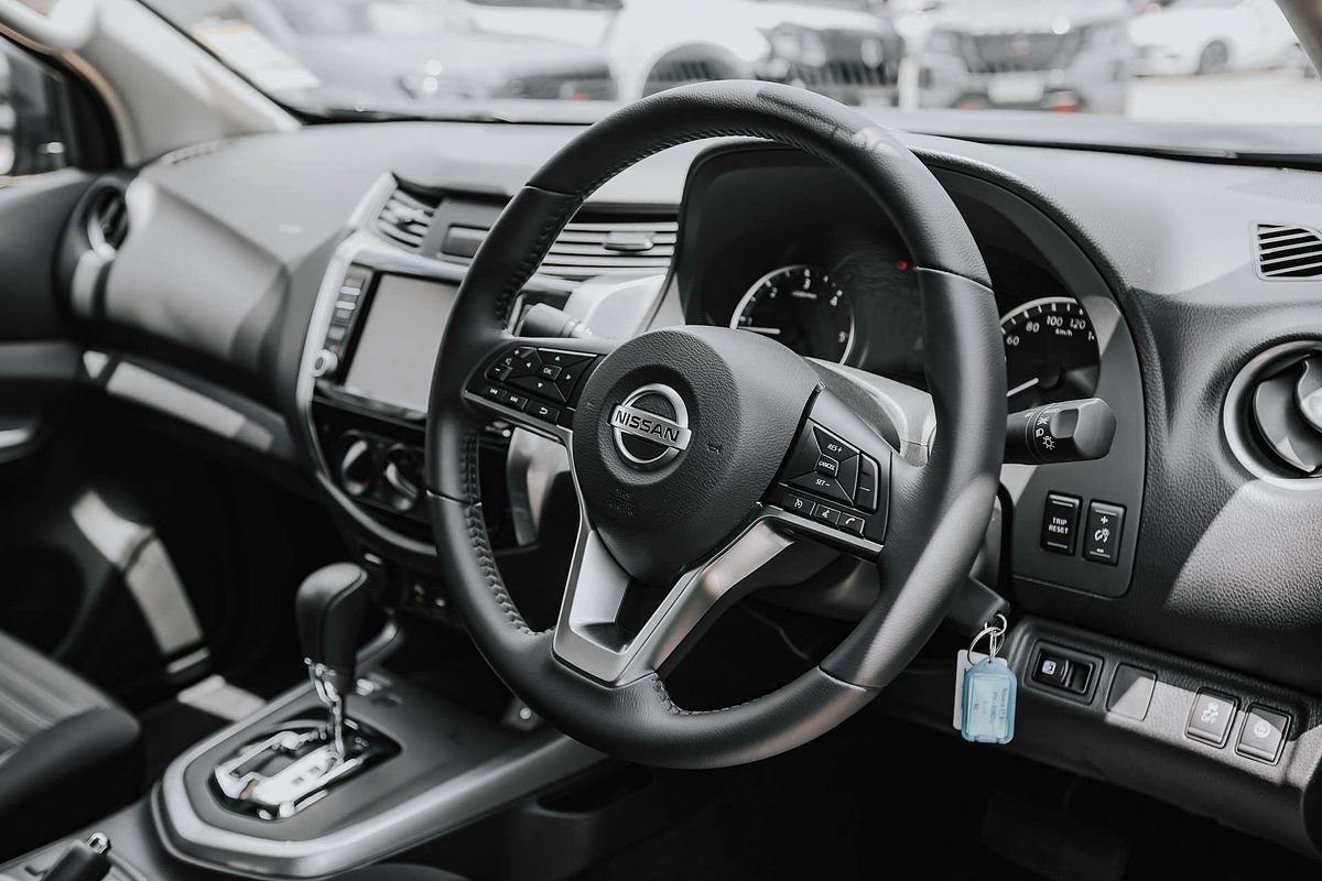 2024 Nissan Navara Black Edition D23 4X4