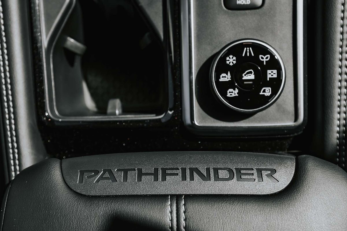 2024 Nissan Pathfinder Ti-L R53