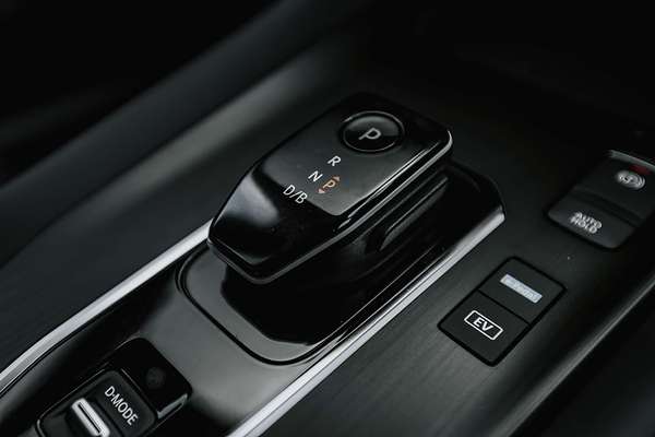 2024 Nissan QASHQAI TI e-POWER J12