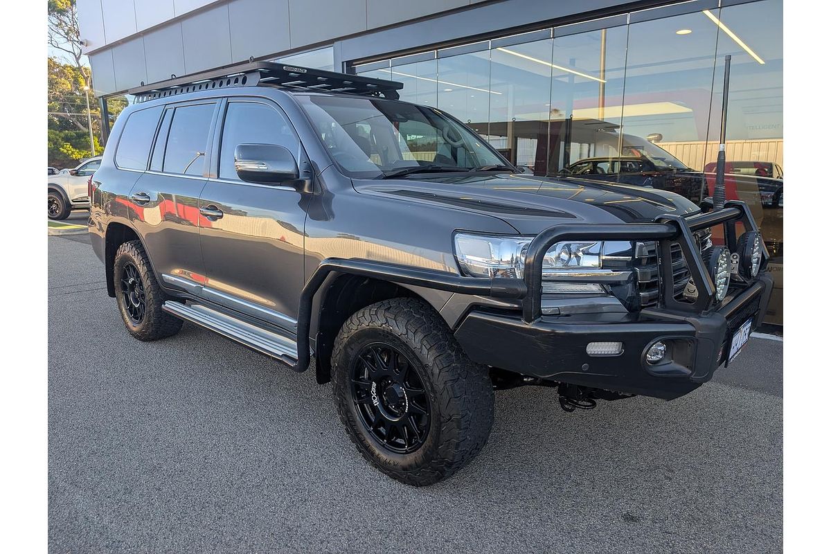 2021 Toyota Landcruiser Sahara VDJ200R