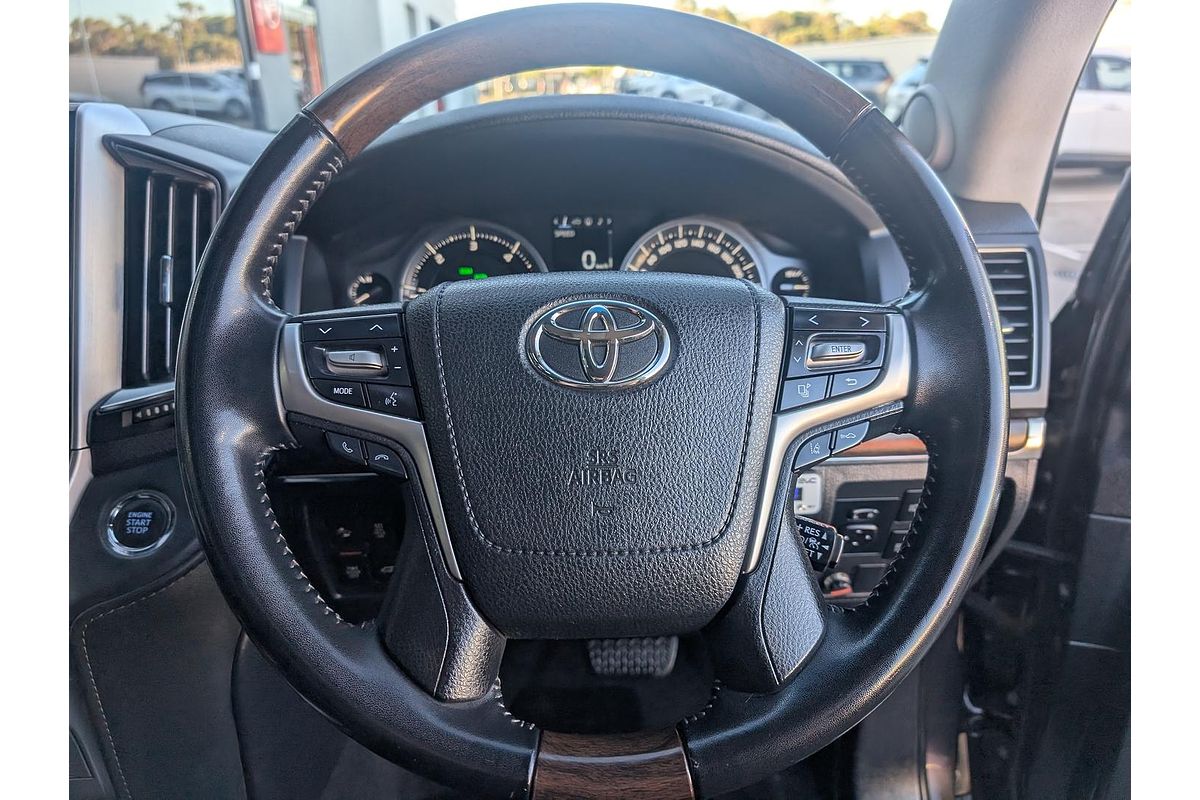 2021 Toyota Landcruiser Sahara VDJ200R
