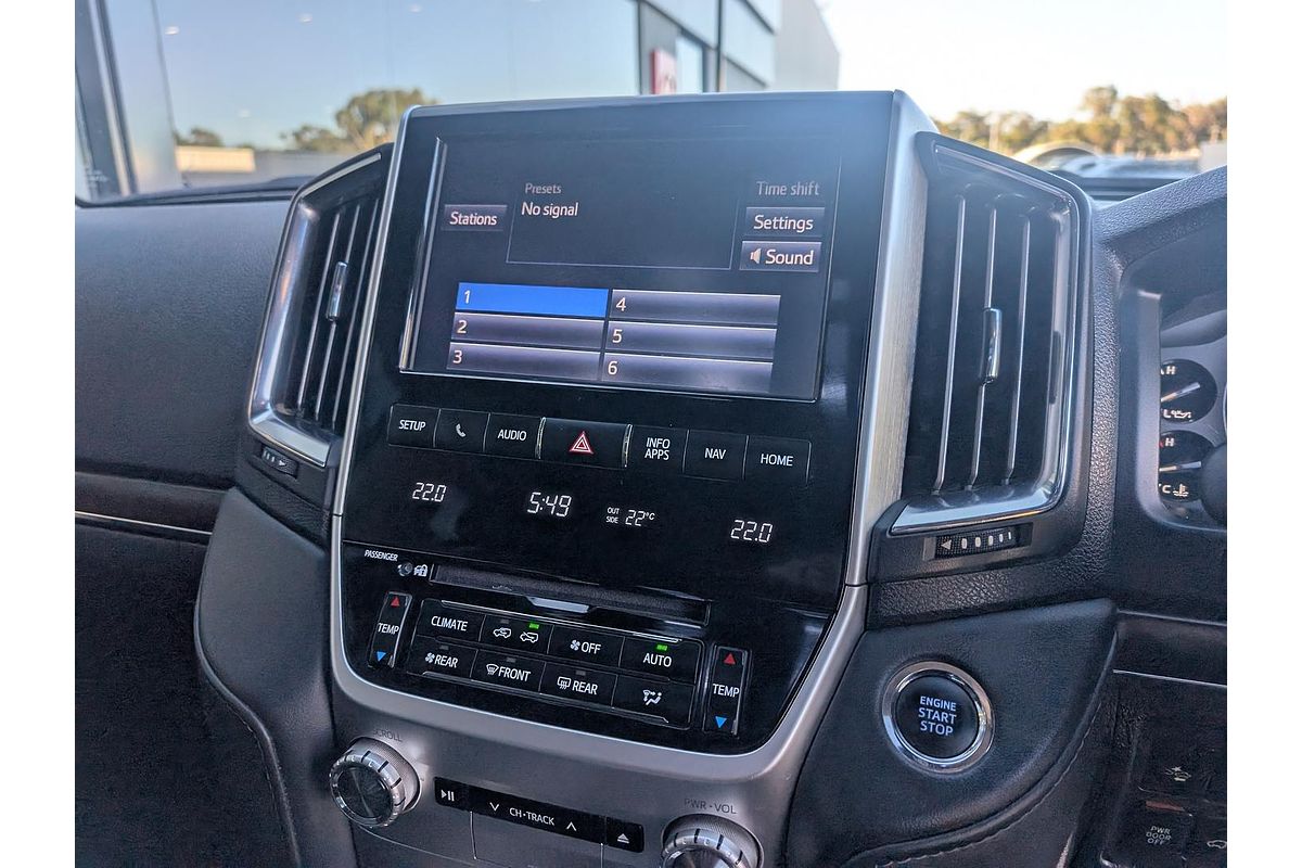 2021 Toyota Landcruiser Sahara VDJ200R