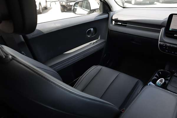 2025 Hyundai IONIQ 5 DYNAMIQ NE.V5