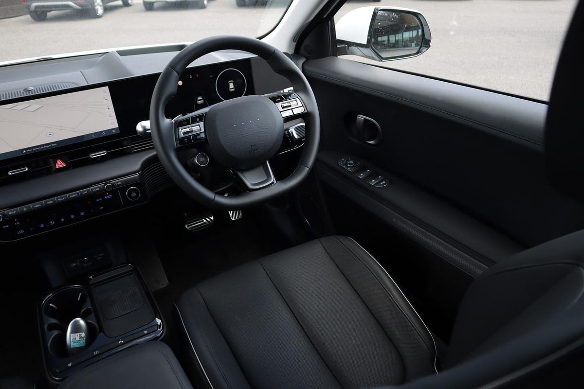 2025 Hyundai IONIQ 5 DYNAMIQ NE.V5