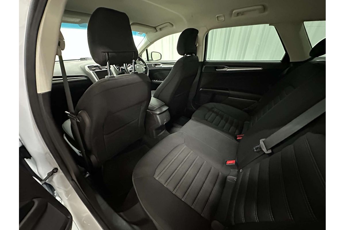 2015 Ford Mondeo Ambiente MD