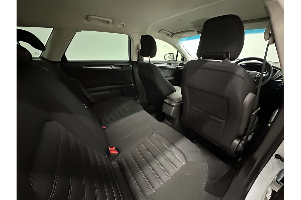 2015 Ford Mondeo Ambiente MD