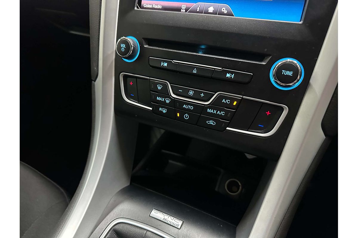2015 Ford Mondeo Ambiente MD