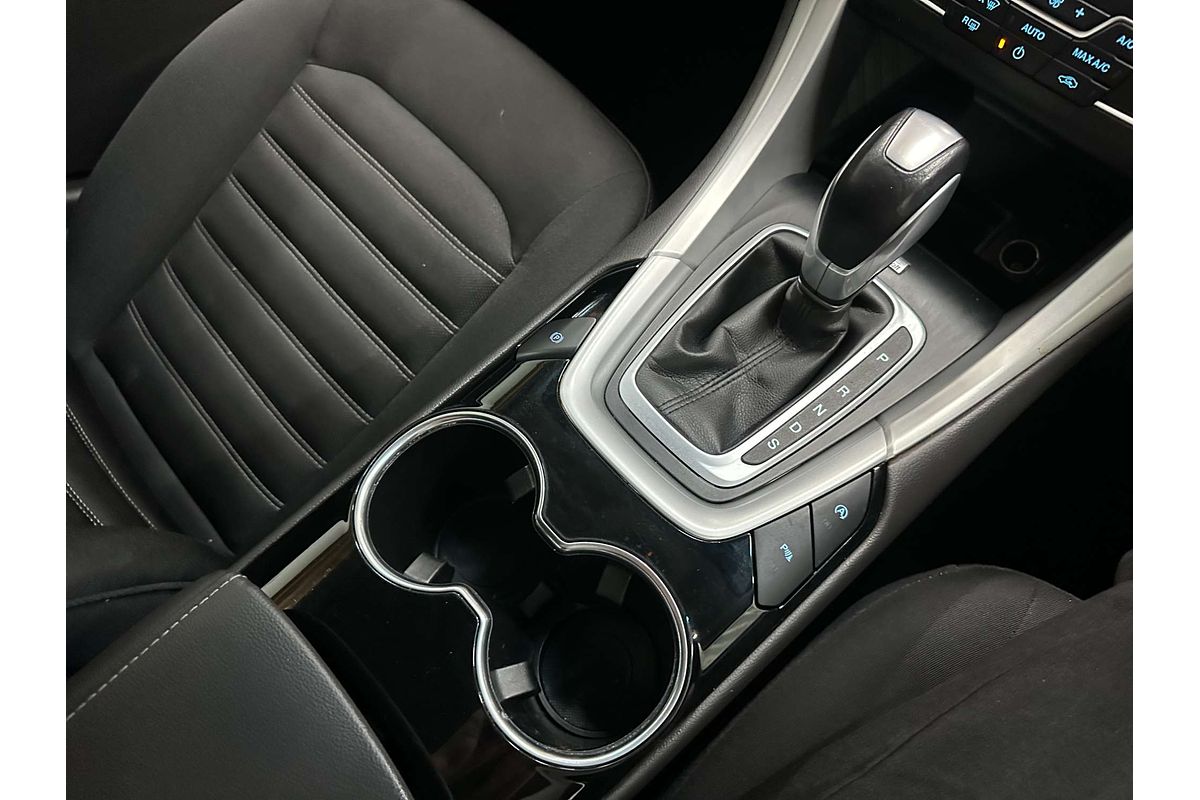 2015 Ford Mondeo Ambiente MD