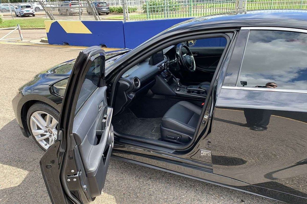2021 Lexus IS IS300 Luxury ASE30R
