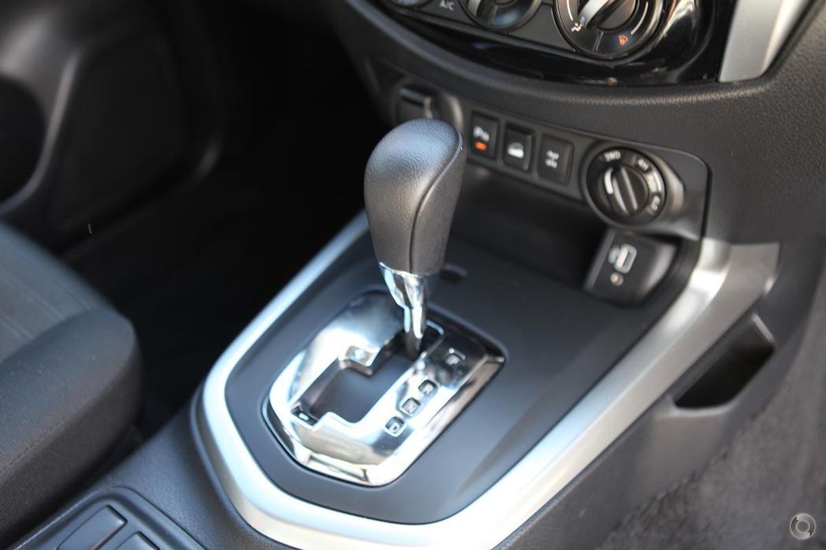 2022 Nissan Navara ST D23 4X4