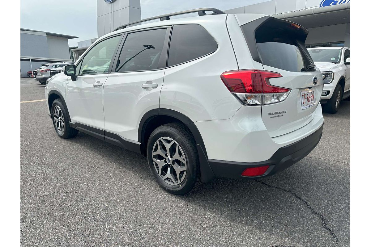 2023 Subaru Forester 2.5i 50 Years Edition S5