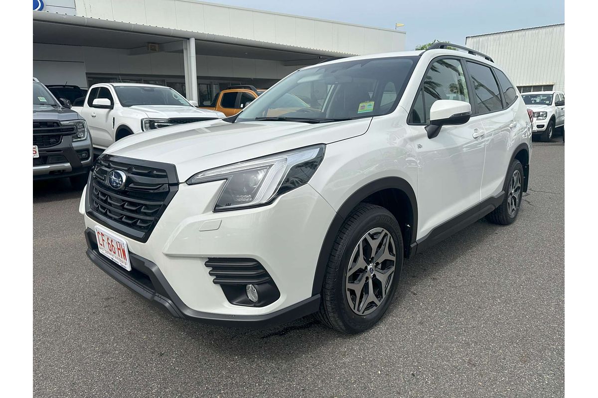 2023 Subaru Forester 2.5i 50 Years Edition S5