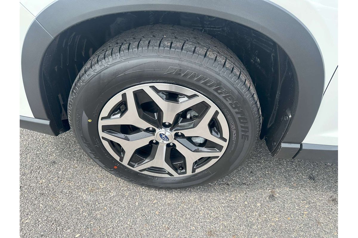 2023 Subaru Forester 2.5i 50 Years Edition S5