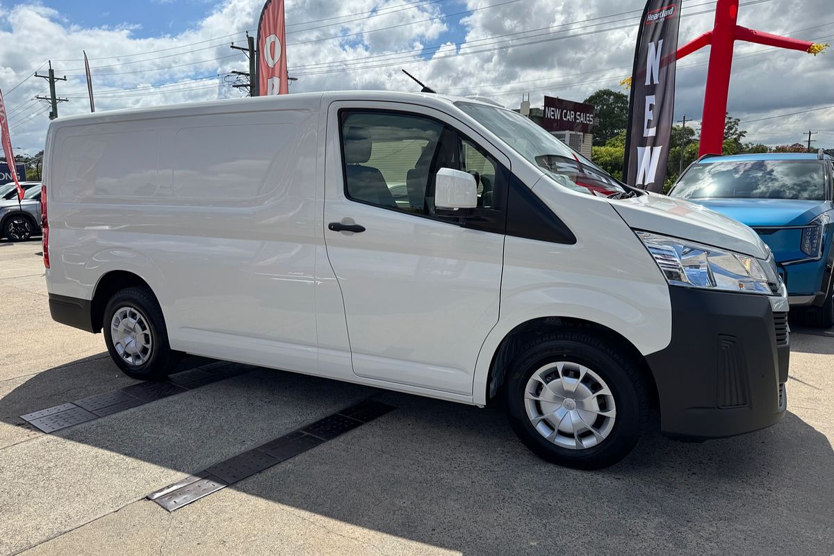 2024 Toyota Hiace GDH300R LWB
