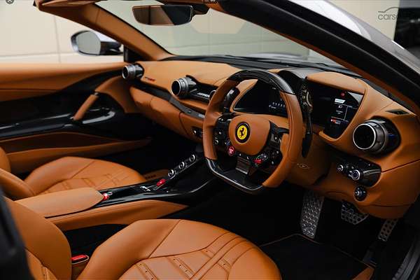 2021 Ferrari 812 GTS F152M