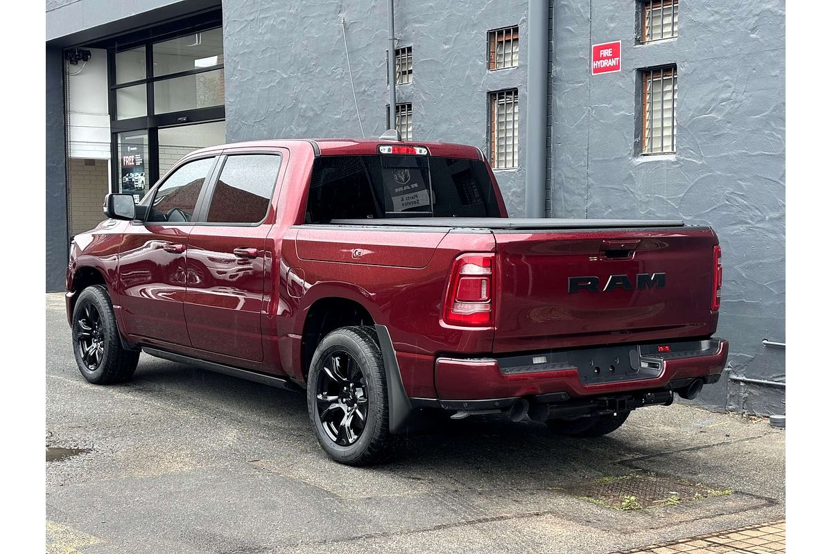 2024 RAM 1500 Laramie Sport RamBox DT 4X4 SWB