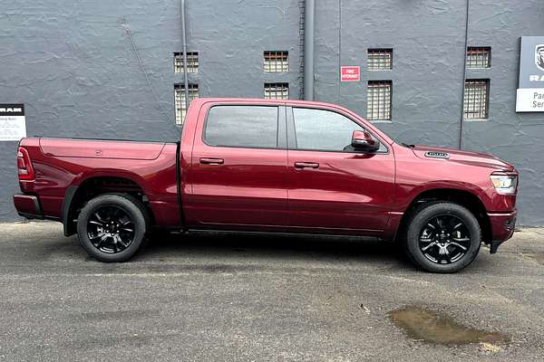 2024 RAM 1500 Laramie Sport RamBox DT 4X4 SWB