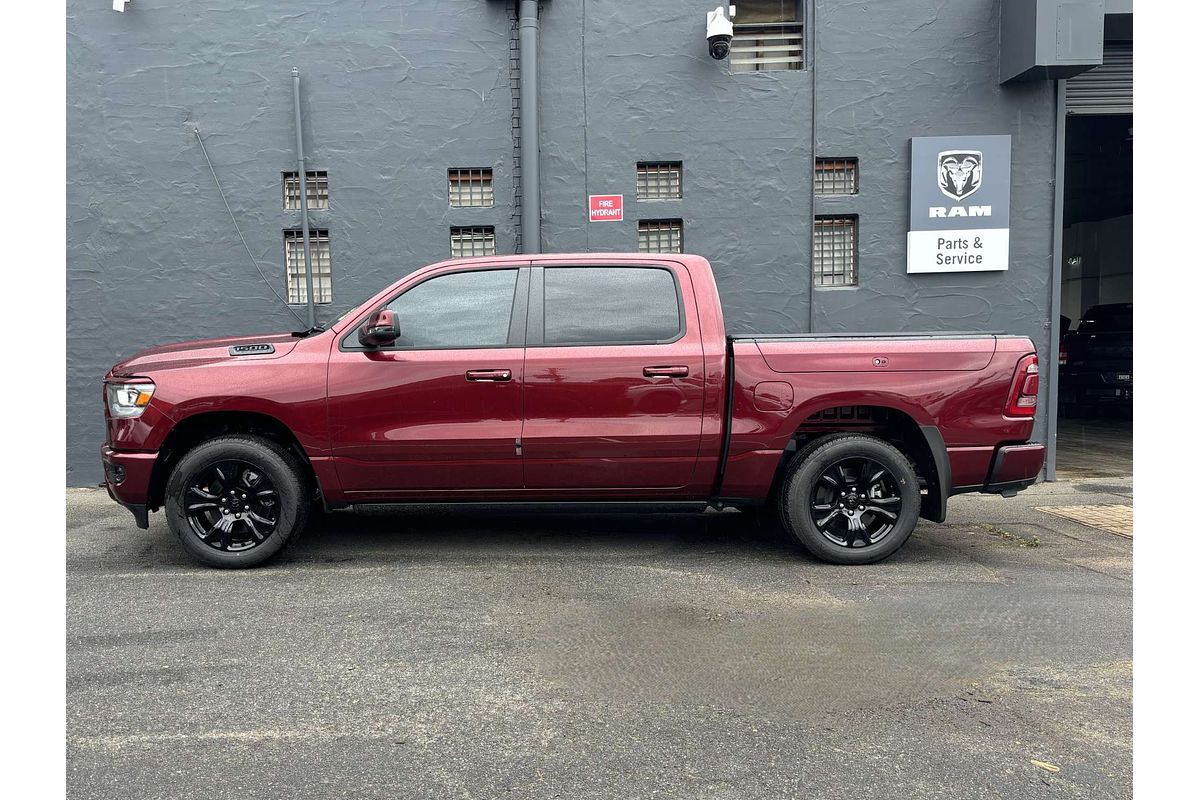 2024 RAM 1500 Laramie Sport RamBox DT 4X4 SWB