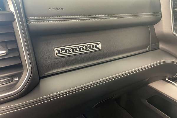 2024 RAM 1500 Laramie Sport RamBox DT 4X4 SWB
