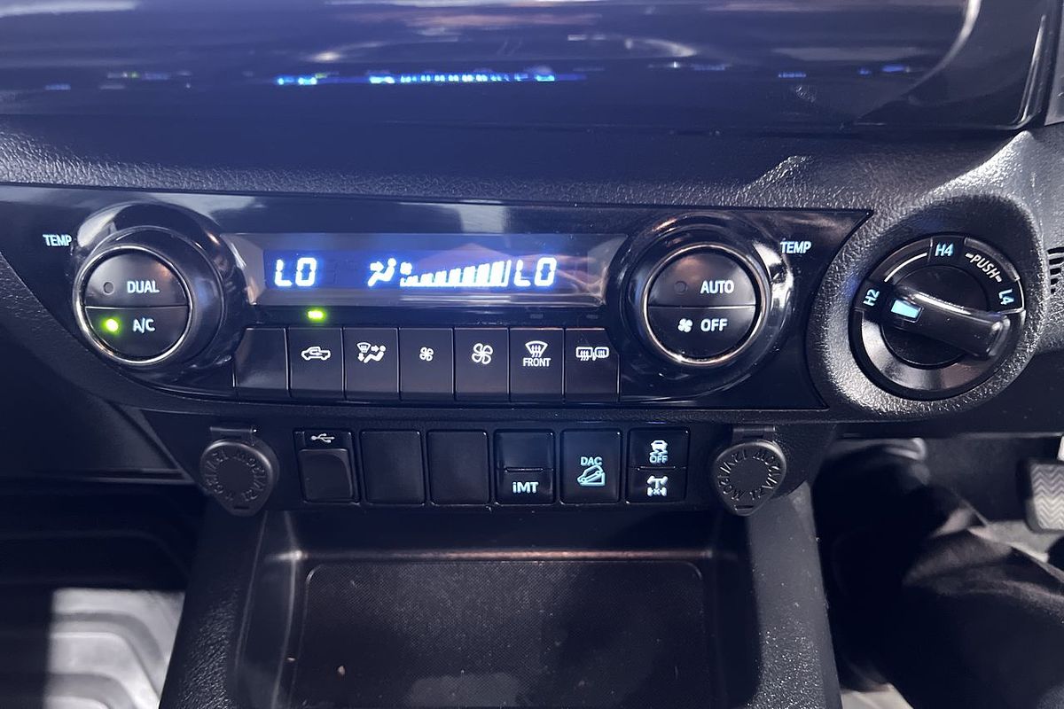 2021 Toyota Hilux SR5 GUN126R 4X4