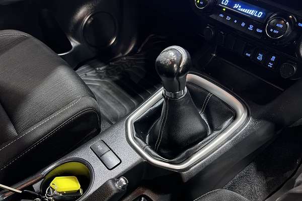 2021 Toyota Hilux SR5 GUN126R 4X4