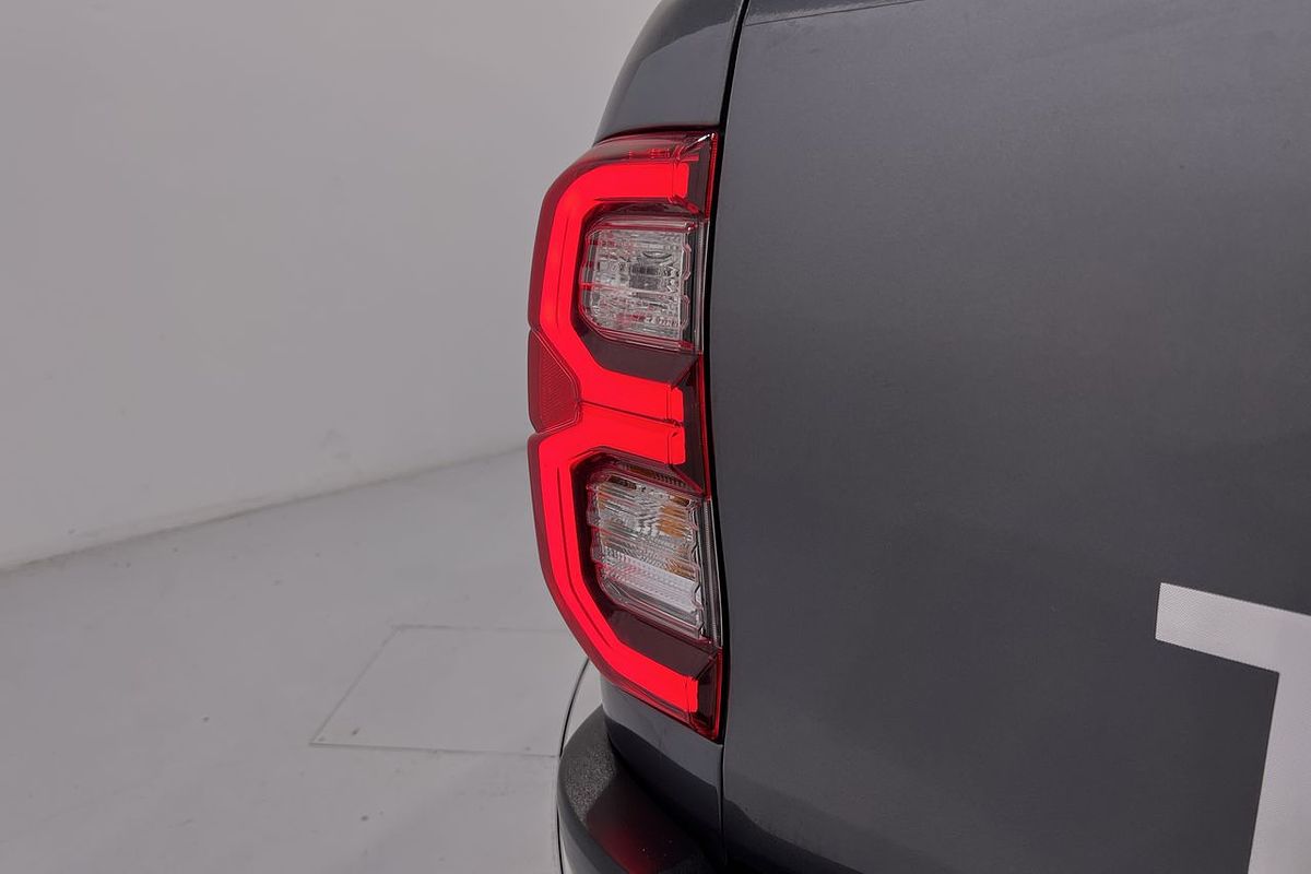 2021 Toyota Hilux SR5 GUN126R 4X4