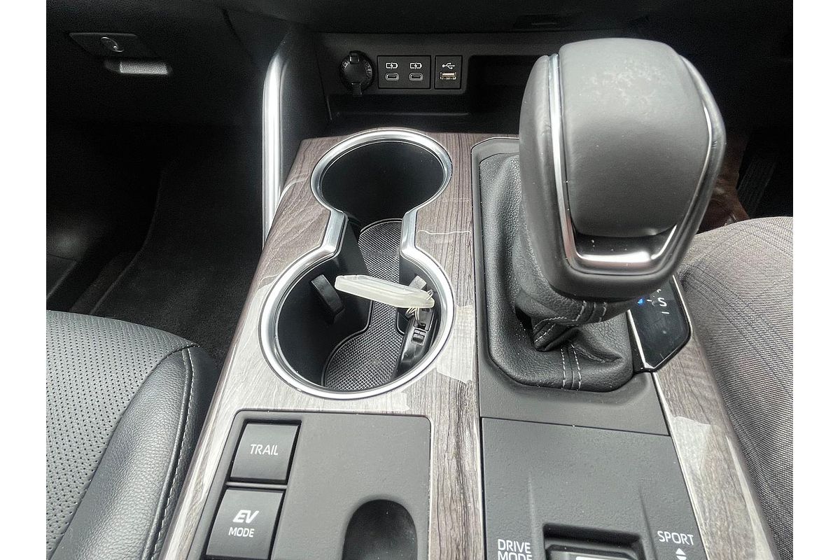 2024 Toyota Kluger Grande AXUH78R