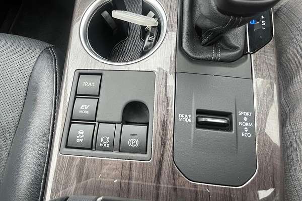 2024 Toyota Kluger Grande AXUH78R