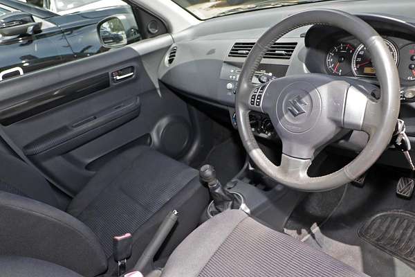 2007 Suzuki Swift Z Series RS415
