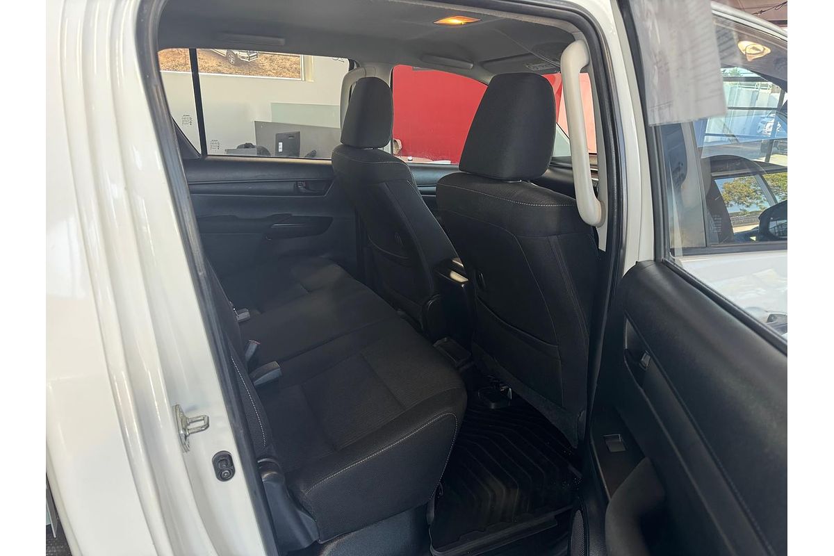 2018 Toyota Hilux SR GUN126R 4X4