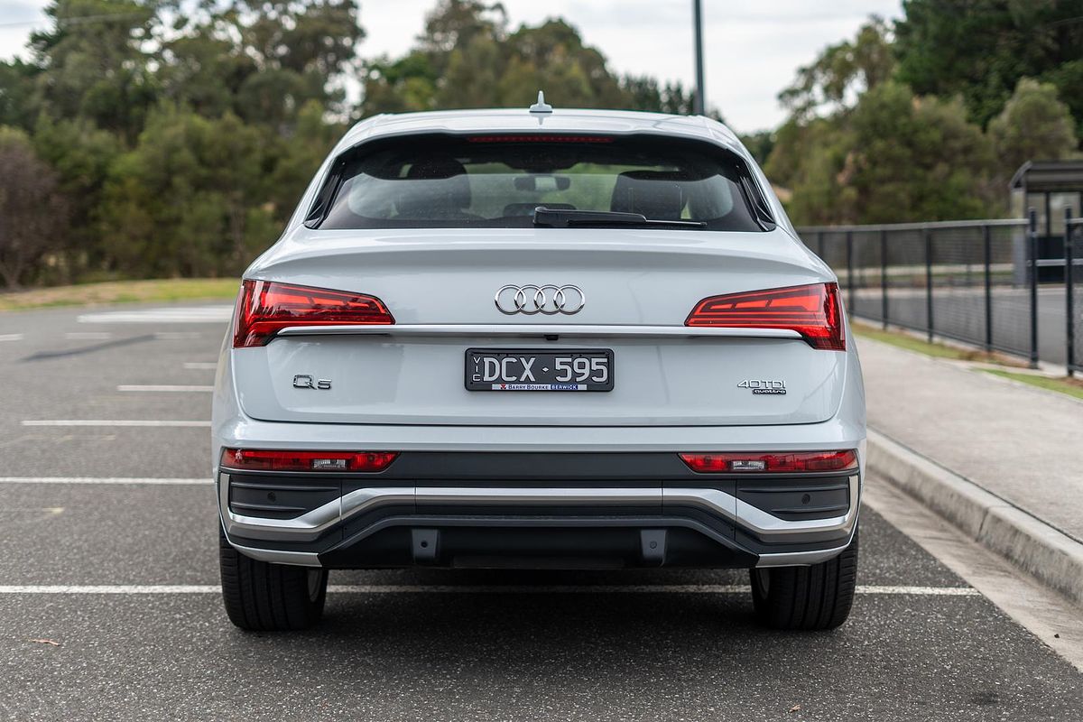2023 Audi Q5 40 TDI S line FY