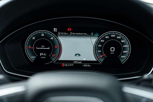 2023 Audi Q5 40 TDI S line FY