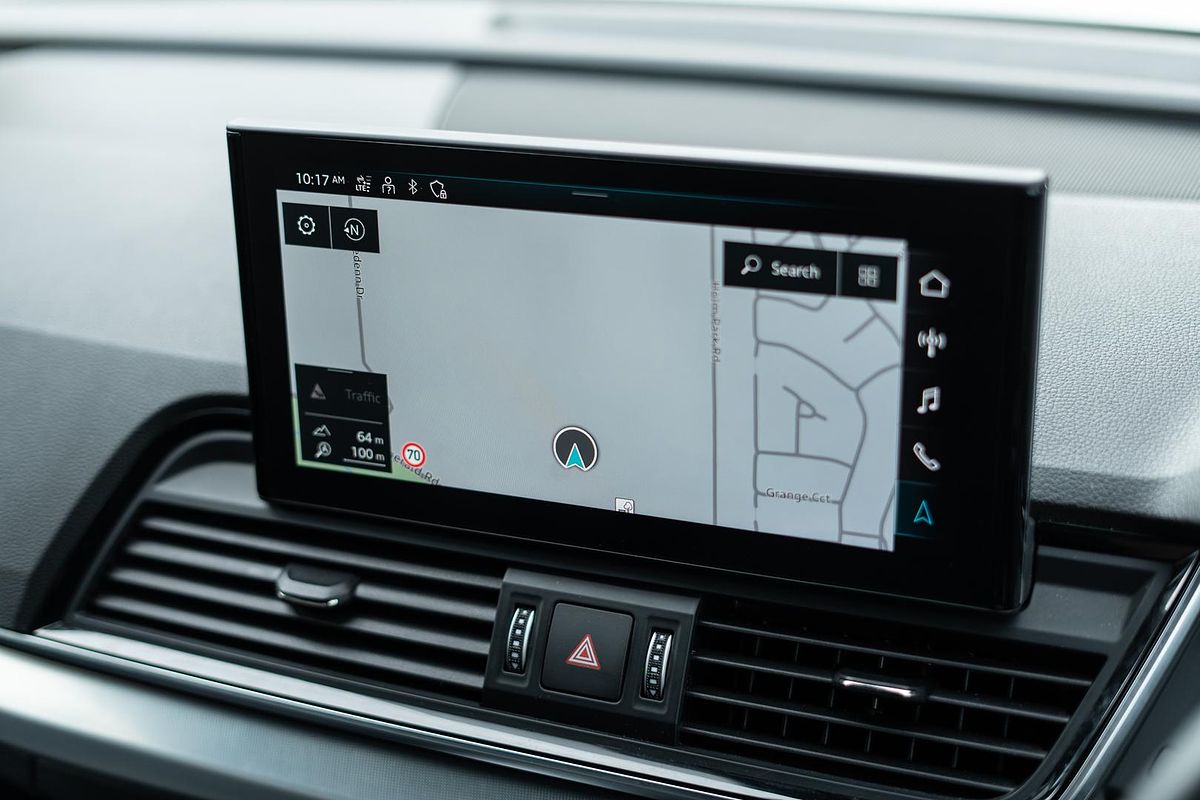 2023 Audi Q5 40 TDI S line FY