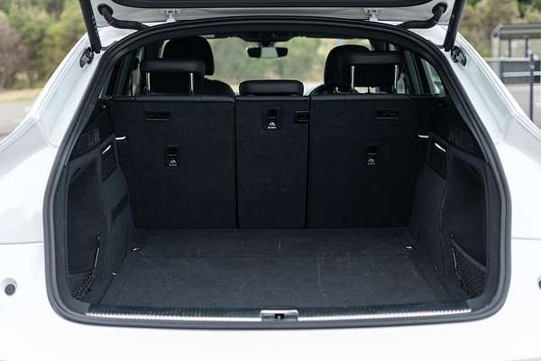 2023 Audi Q5 40 TDI S line FY