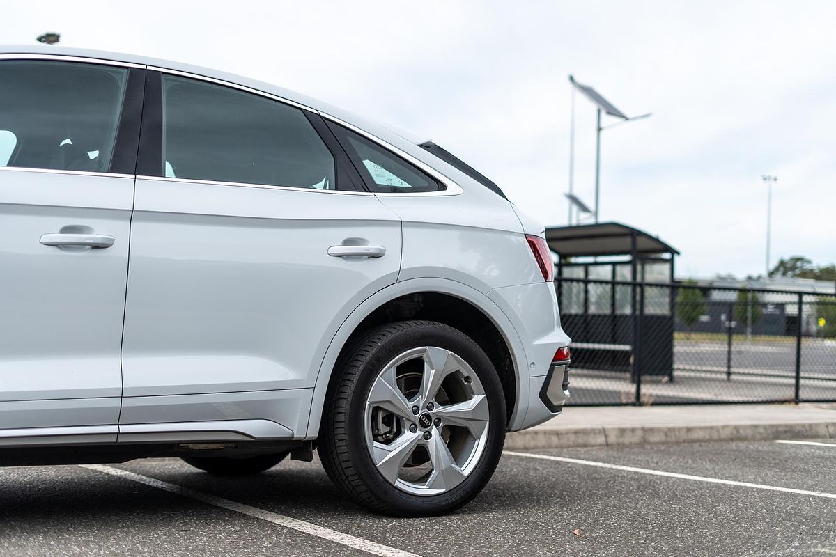 2023 Audi Q5 40 TDI S line FY