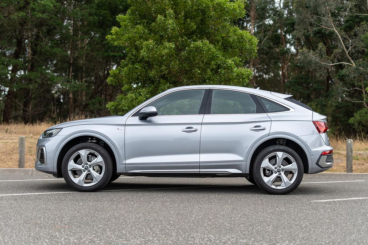2023 Audi Q5 40 TDI S line FY