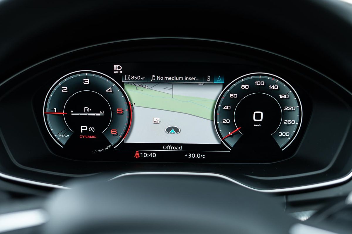 2023 Audi Q5 40 TDI S line FY