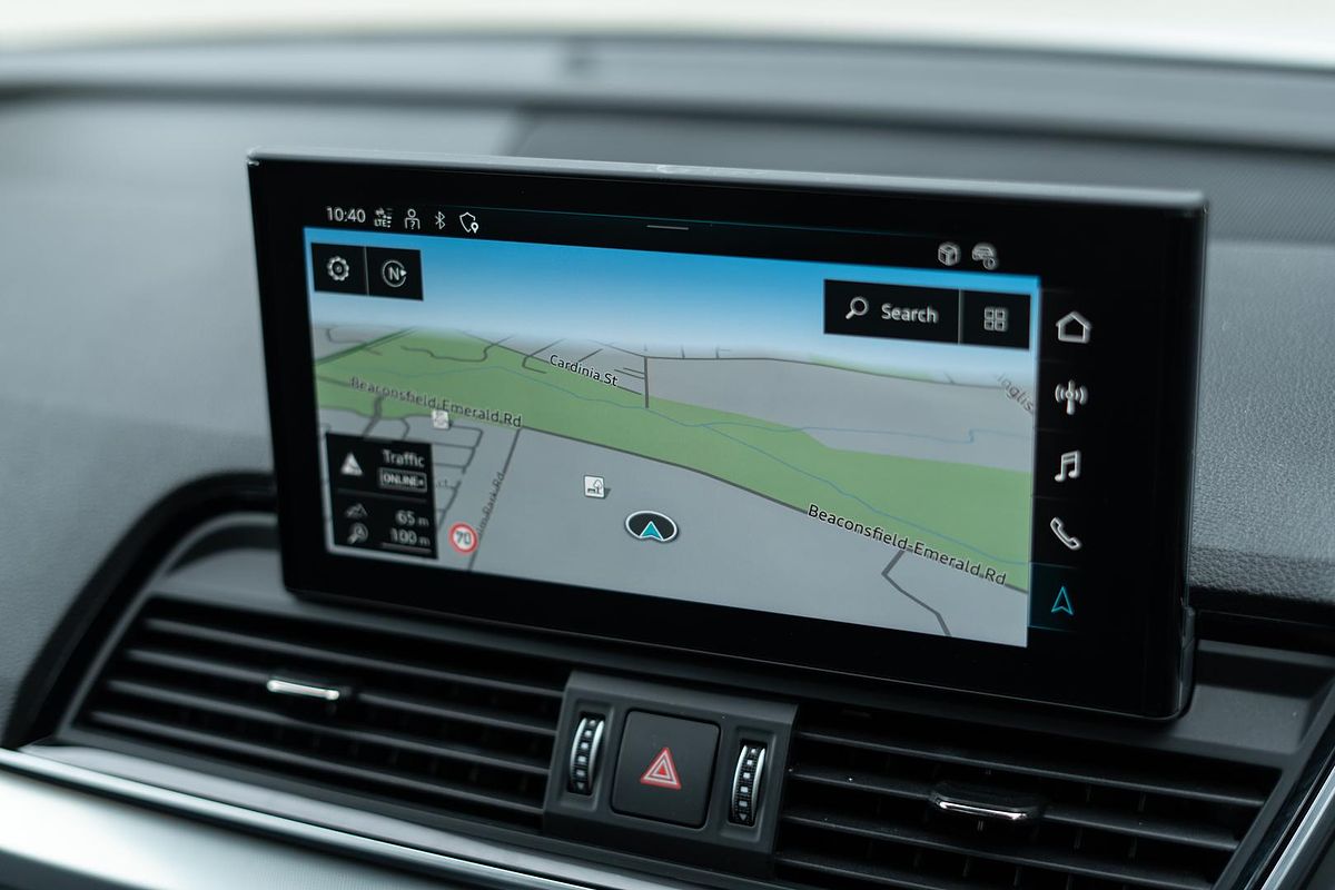 2023 Audi Q5 40 TDI S line FY