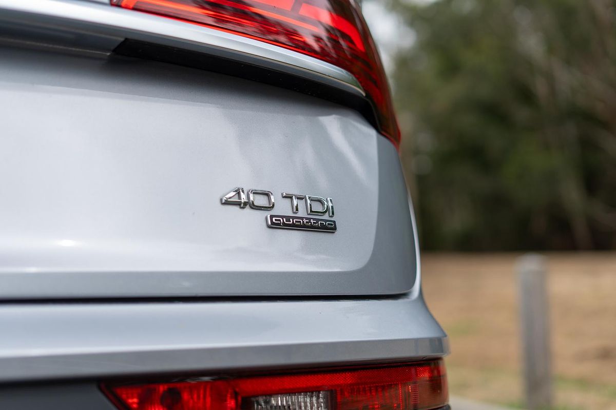 2023 Audi Q5 40 TDI S line FY