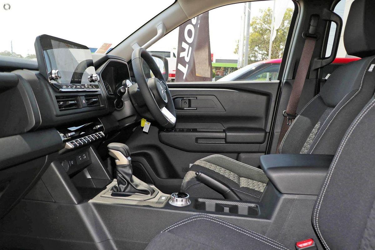 2024 Mitsubishi Triton GLX MV 4X4
