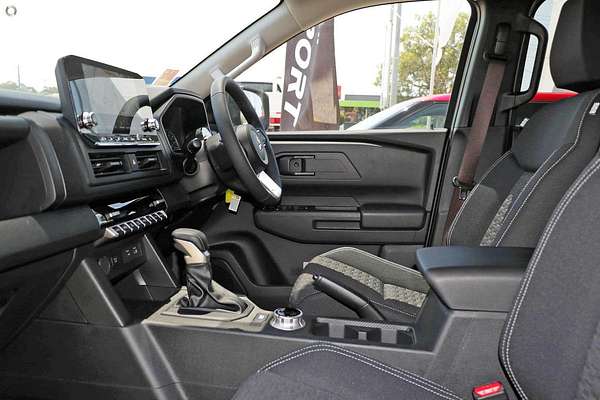 2024 Mitsubishi Triton GLX MV 4X4
